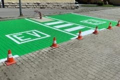 b6889e35-8e34-49f5-9dca-9ece24a7990f